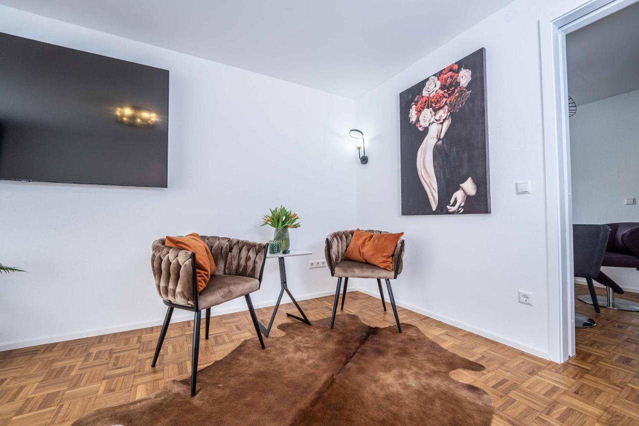 City Wohnung Fn L 5 Klimatisiert Mit Balkon Und Kueche Friedrichshafen Ngoại thất bức ảnh