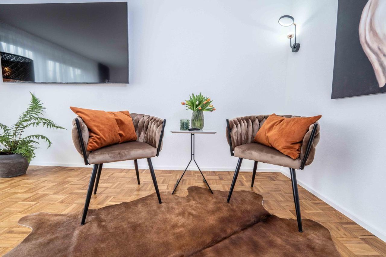 City Wohnung Fn L 5 Klimatisiert Mit Balkon Und Kueche Friedrichshafen Ngoại thất bức ảnh