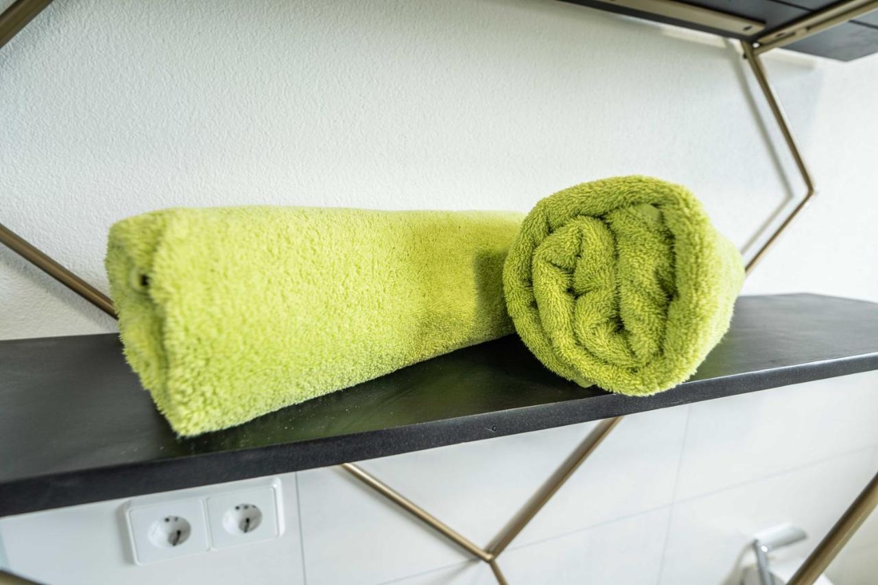 City Wohnung Fn L 5 Klimatisiert Mit Balkon Und Kueche Friedrichshafen Ngoại thất bức ảnh