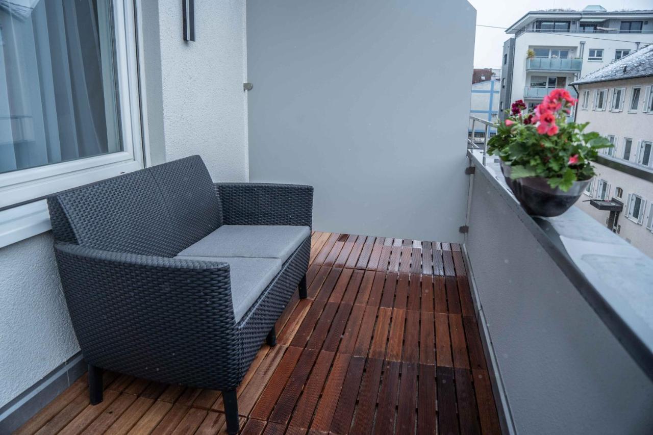 City Wohnung Fn L 5 Klimatisiert Mit Balkon Und Kueche Friedrichshafen Ngoại thất bức ảnh