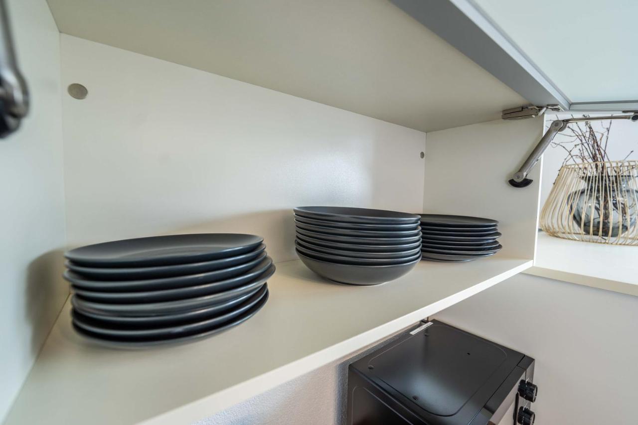 City Wohnung Fn L 5 Klimatisiert Mit Balkon Und Kueche Friedrichshafen Ngoại thất bức ảnh