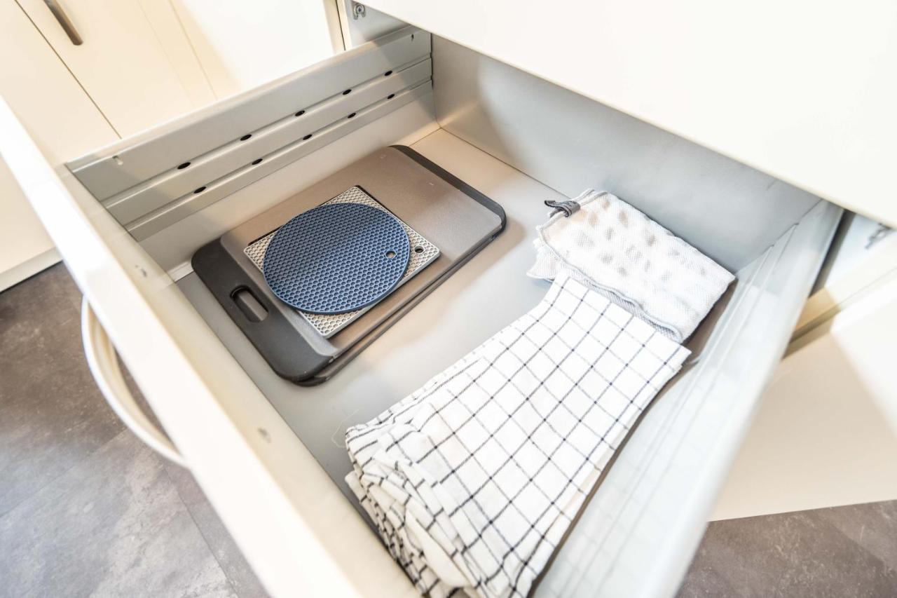 City Wohnung Fn L 5 Klimatisiert Mit Balkon Und Kueche Friedrichshafen Ngoại thất bức ảnh