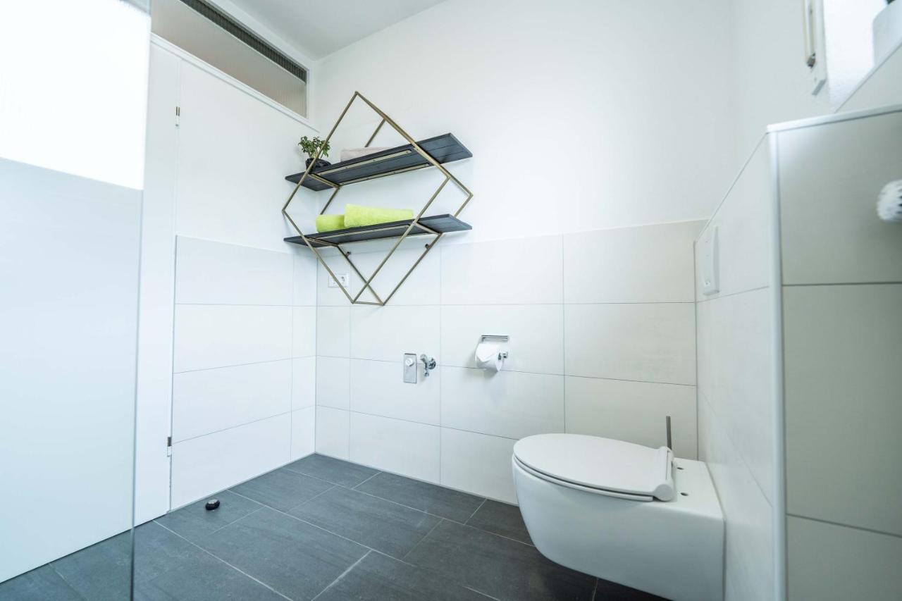 City Wohnung Fn L 5 Klimatisiert Mit Balkon Und Kueche Friedrichshafen Ngoại thất bức ảnh