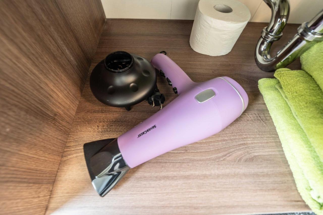 City Wohnung Fn L 5 Klimatisiert Mit Balkon Und Kueche Friedrichshafen Ngoại thất bức ảnh